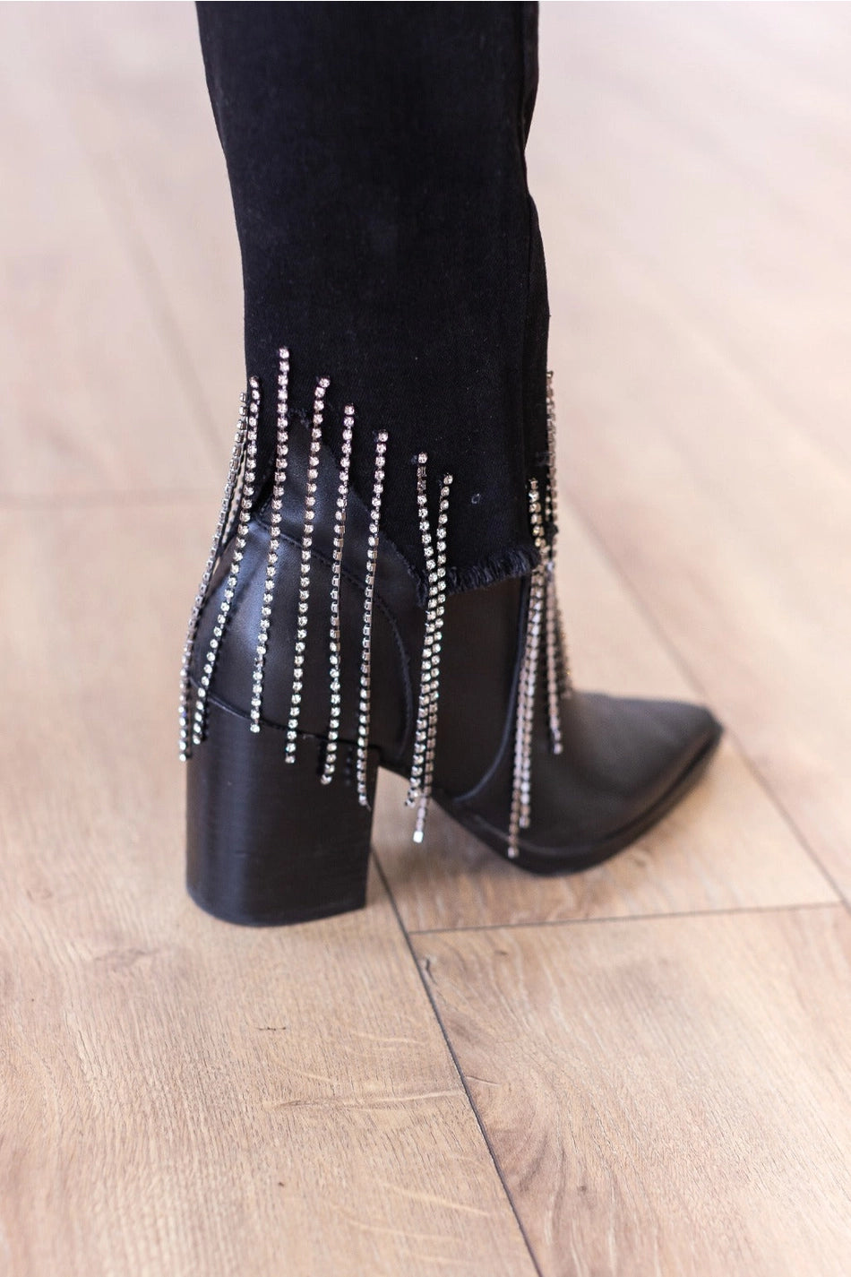 Fringe Accent Skinny Pants.