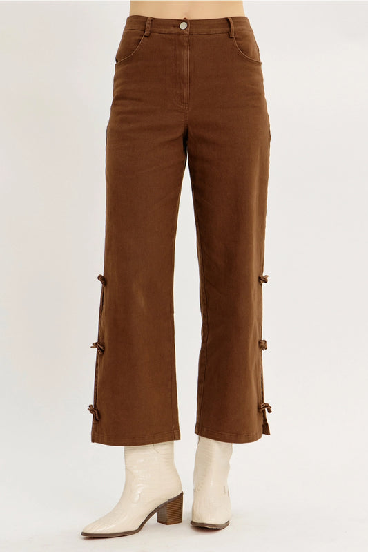 Brown Gold Side Bow Detail Pants are a perfect mix of casual comfort and stylish design.