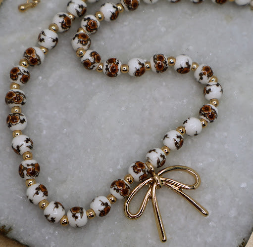 Bow-tiful Beaded Necklace