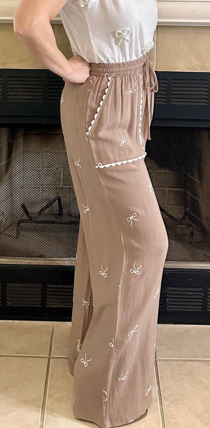 Erin Bow Embroidered Pants