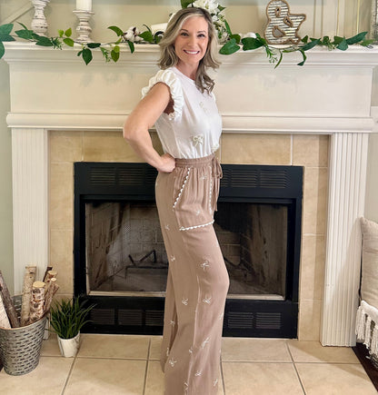Erin Bow Embroidered Pants
