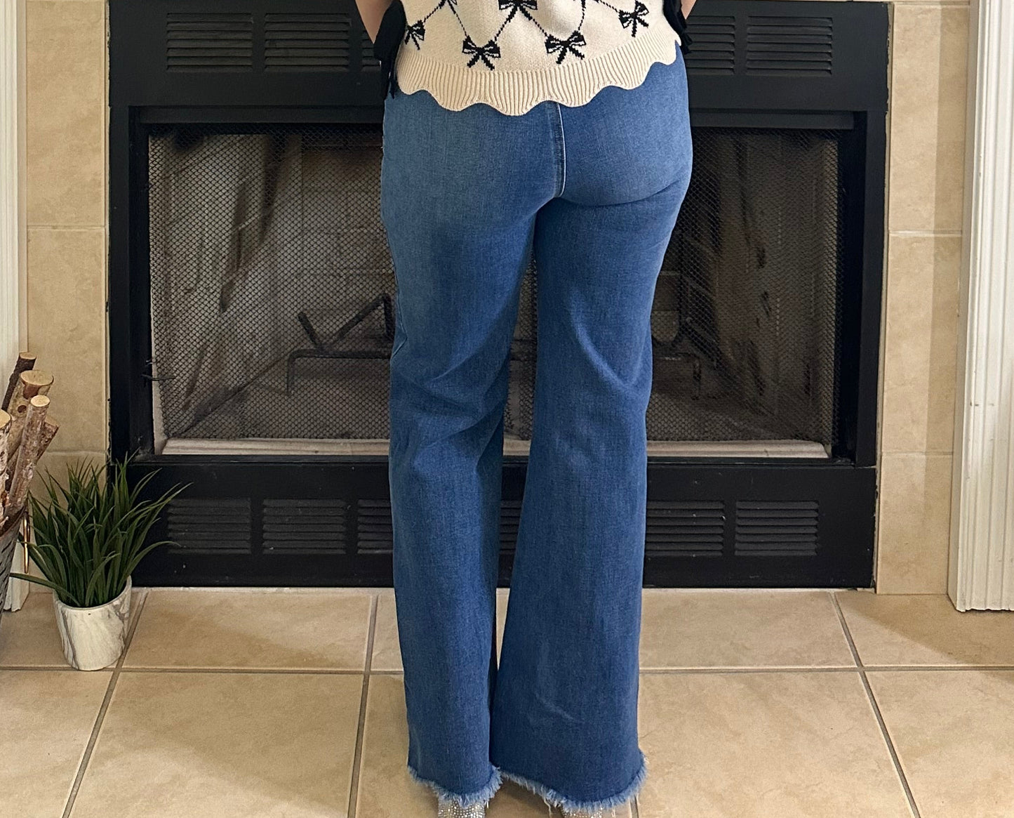Henley High-Waisted Wide-Leg Jeans