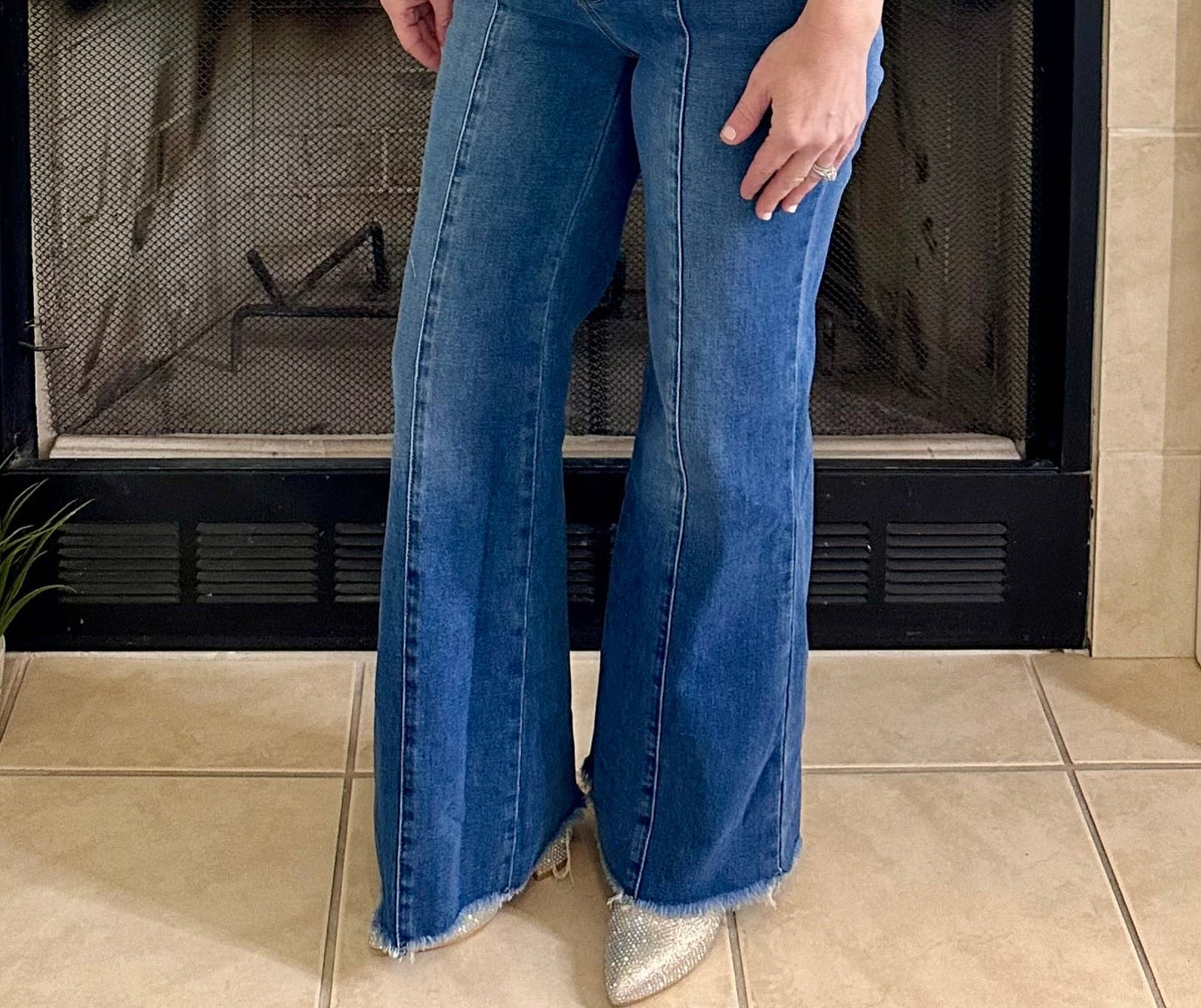 Henley High-Waisted Wide-Leg Jeans