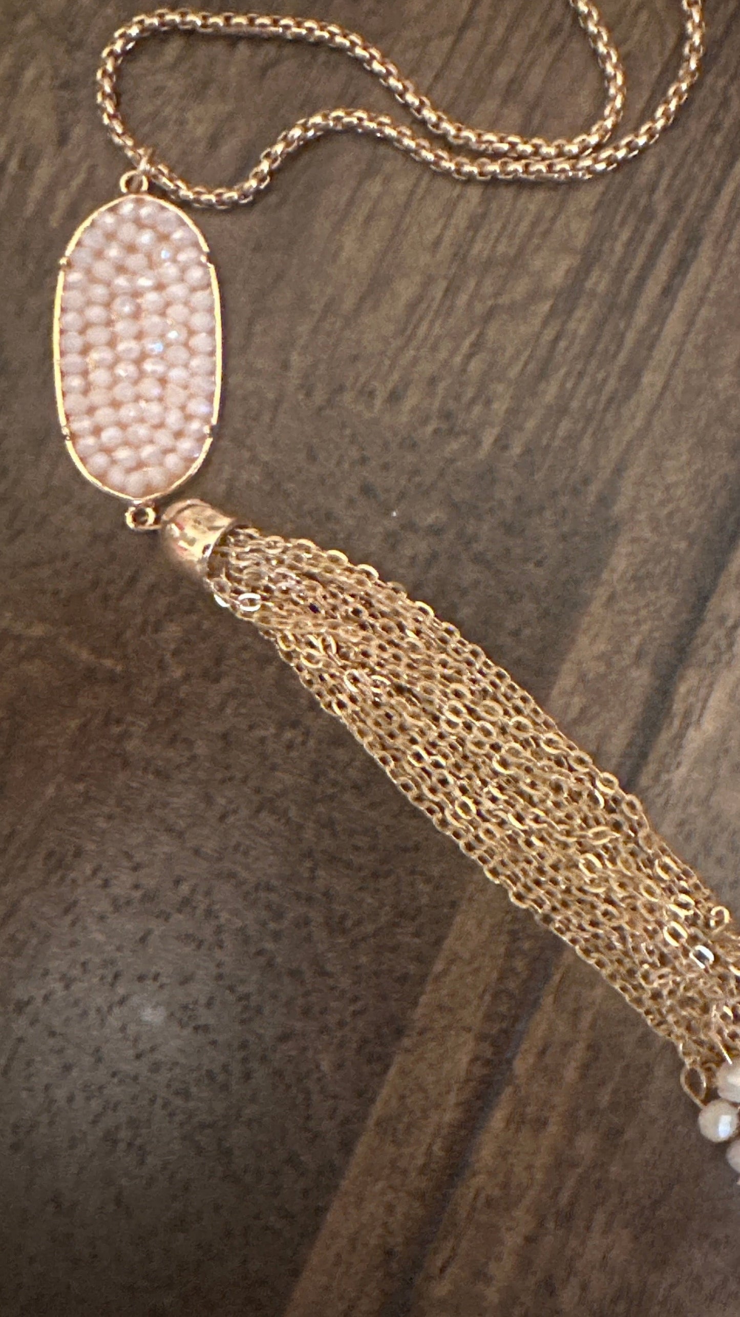 Graceful Gold Tassel Pendant Necklace
