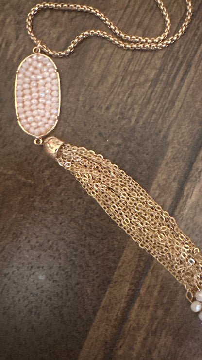 Graceful Gold Tassel Pendant Necklace