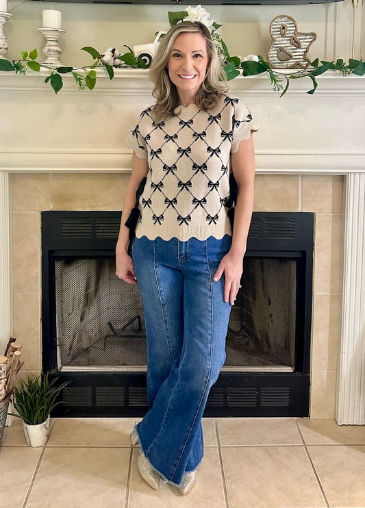 Tory Bow Pattern Scallop Sweater