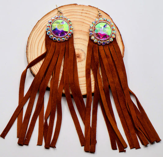 Pair of fringed earrings with geometric gemstones. 